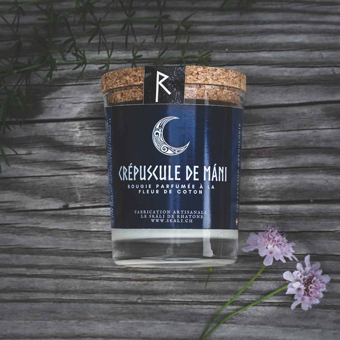 Le Skàli de Khatone Bougie Parfumée - Crépuscule de Mani (Fleur de coton) - POMGO
